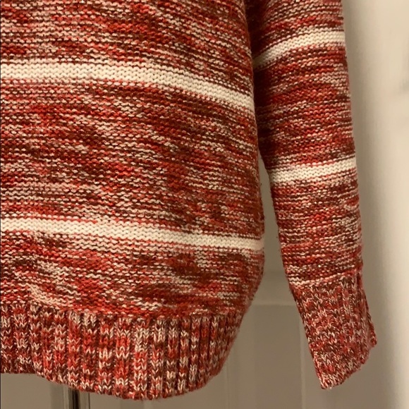 Women’s Sparkly Red Maurice’s Sweater Medium - Picture 7 of 7